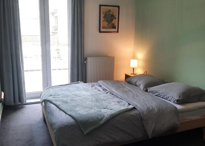 Cosy 3 Bedroom Near The T112 Lägenhet *