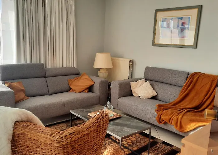 公寓 Cosy 3 Bedroom Near The T112 *